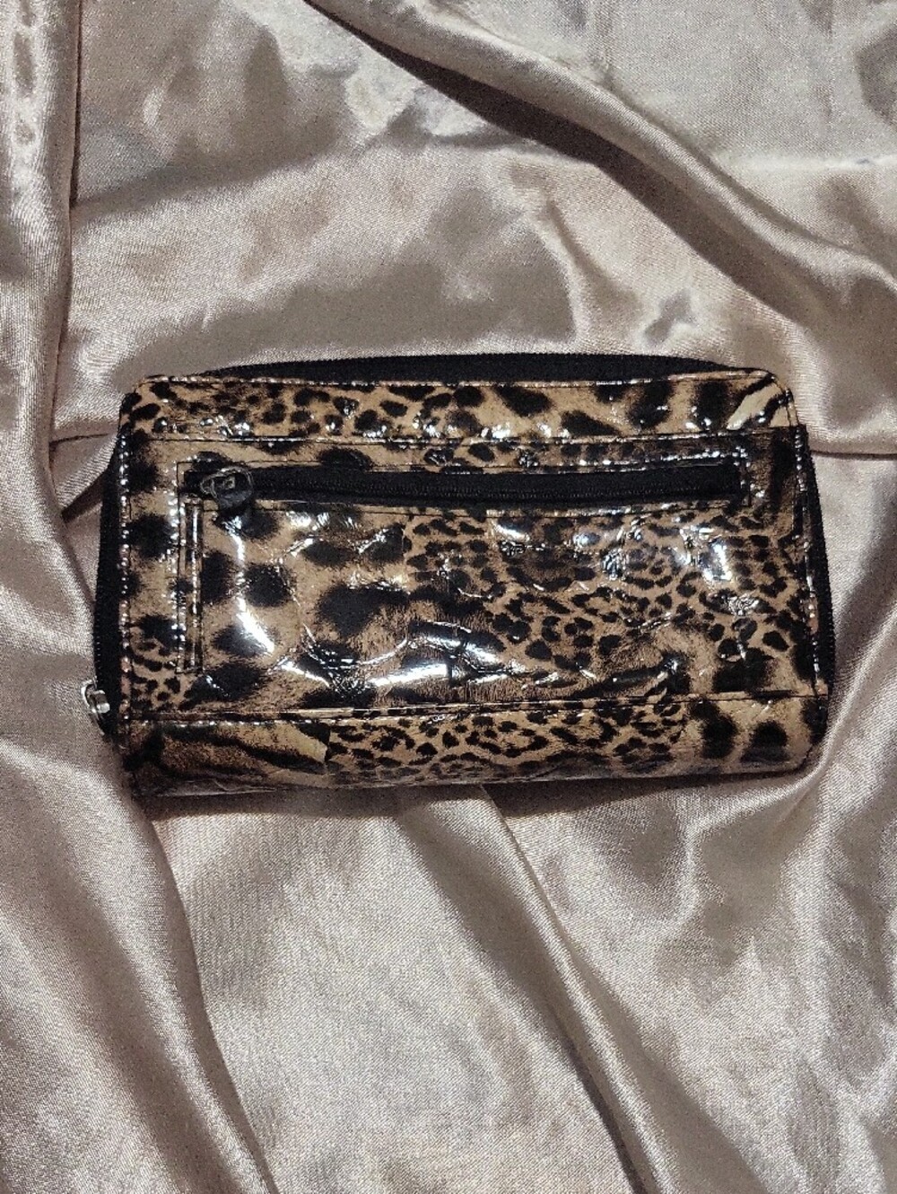 Leopard Print Women's Wallet - Patent Animal Print - Picture 6 of 7